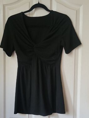 Black Twist-Front Short Sleeve Women’s Top